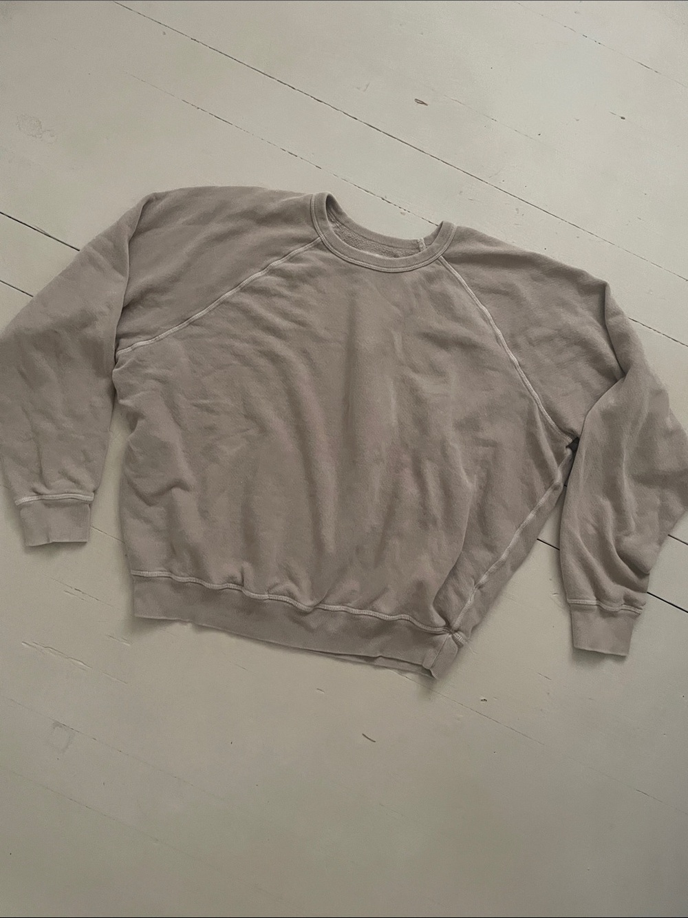THE GREAT. Men's Crewneck Sweatshirt in Light Taupe